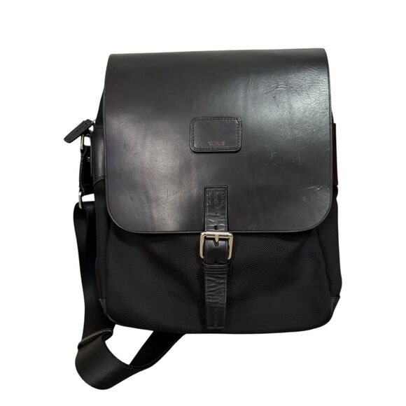 Men's Tumi Sling Bag Kith X Tumi Compact Sling Bag Cavan